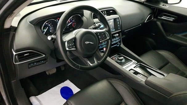 Jaguar F-Pace 184 kW image number 15