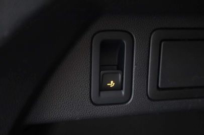 Car image 41