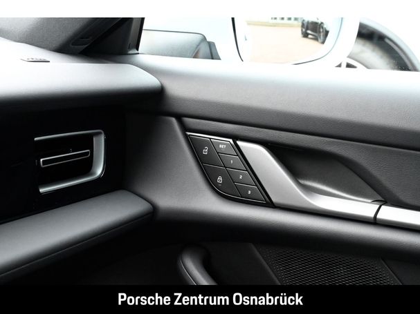 Porsche Taycan 320 kW image number 22