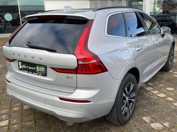 Volvo XC60 B4 Momentum 145 kW image number 6