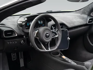 Car image 33