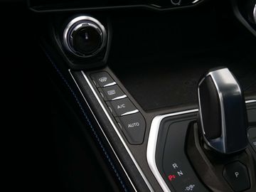 Car image 37