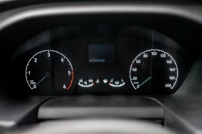 Car image 24