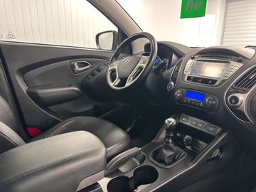 Car image 38