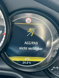 Car image 33
