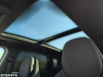 Car image 34