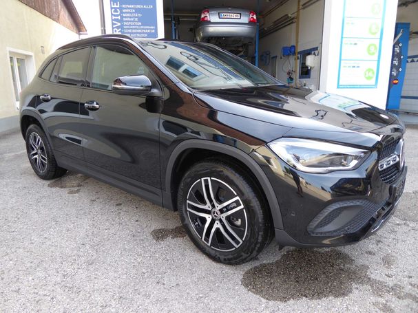 Mercedes-Benz GLA 200 d 4Matic 110 kW image number 3