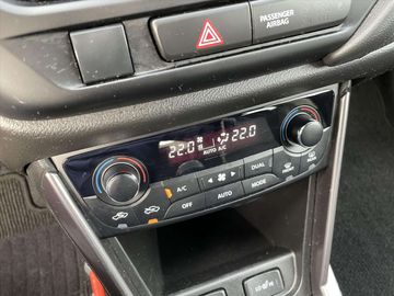 Car image 30