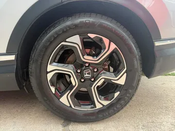 Car image 25
