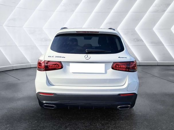 Mercedes-Benz GLC 300 de 4Matic 225 kW image number 3