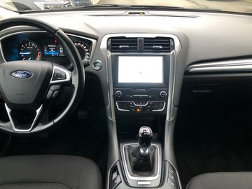 Car image 13