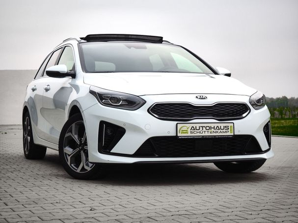 Kia Ceed 1.6 Hybrid 104 kW image number 3