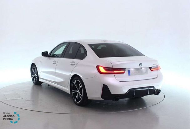 BMW 320i 135 kW image number 6