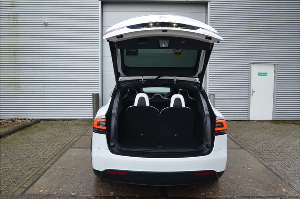 Tesla Model X Long Range AWD 310 kW image number 35