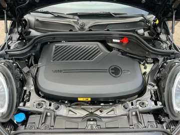 Car image 37