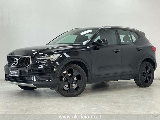 Volvo XC40 T2 Momentum 95 kW image number 1