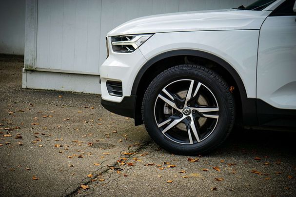 Volvo XC40 D3 AWD Geartronic 110 kW image number 12