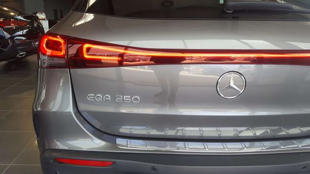 Mercedes-Benz EQA 250 140 kW image number 25