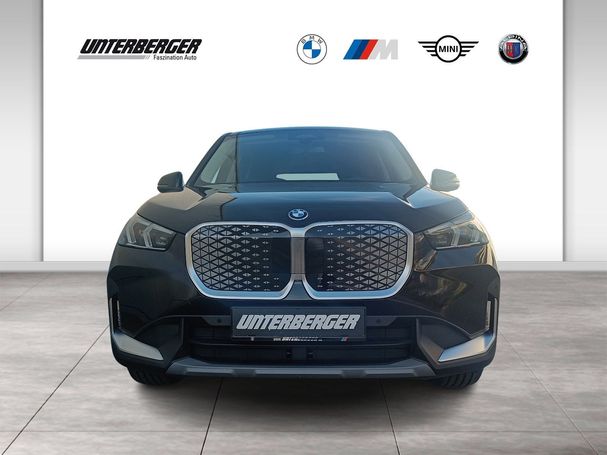 BMW iX1 eDrive20 150 kW image number 2