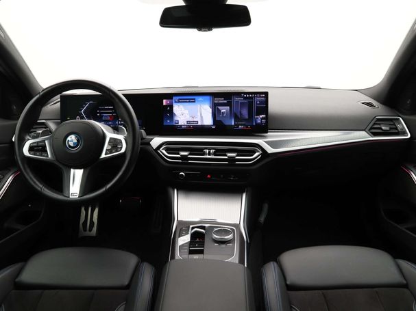 BMW 330e 215 kW image number 13