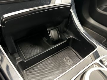 Car image 37