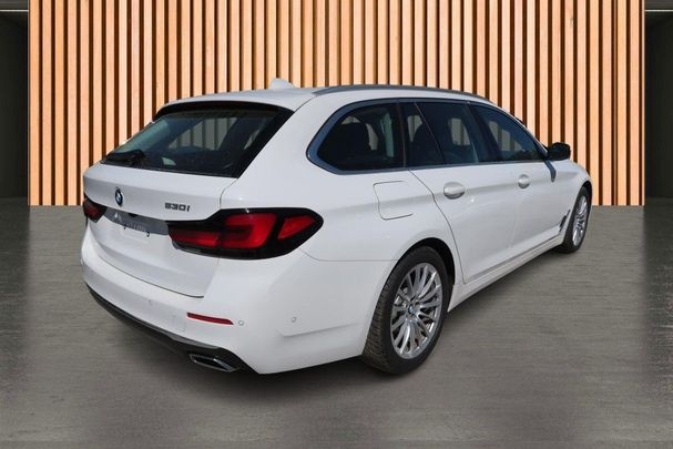 BMW 530i Touring Luxury Line 180 kW image number 5