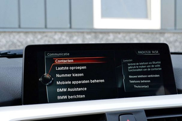 BMW 320i 135 kW image number 21