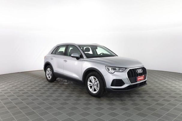 Audi Q3 35 TDI S tronic Business 110 kW image number 2