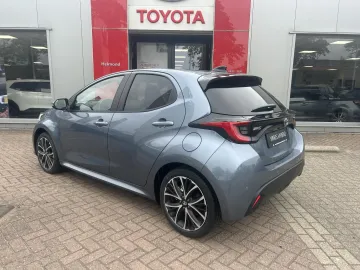Car image 5