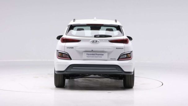 Hyundai Kona EV 150 kW image number 8