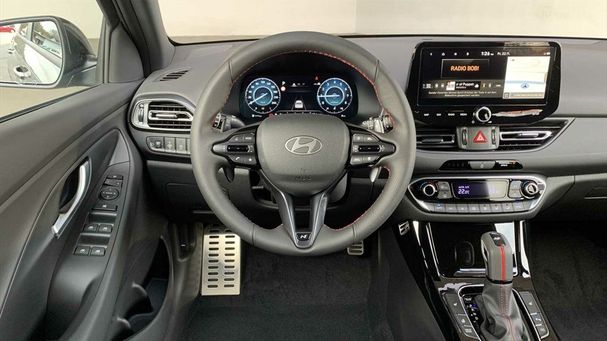 Hyundai i30 1.5 T-GDI N Line DCT 103 kW image number 8