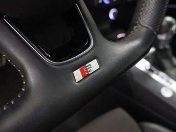 Car image 41