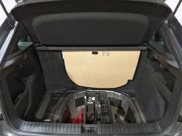 Car image 36