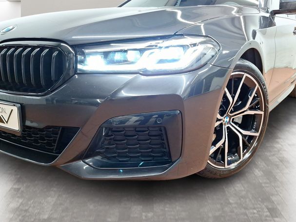 BMW 520d Touring xDrive 140 kW image number 8