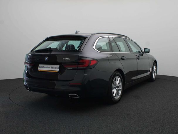 BMW 520i Touring 135 kW image number 3