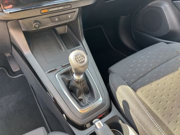Car image 23