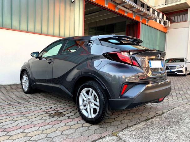 Toyota C-HR 1.8 90 kW image number 4