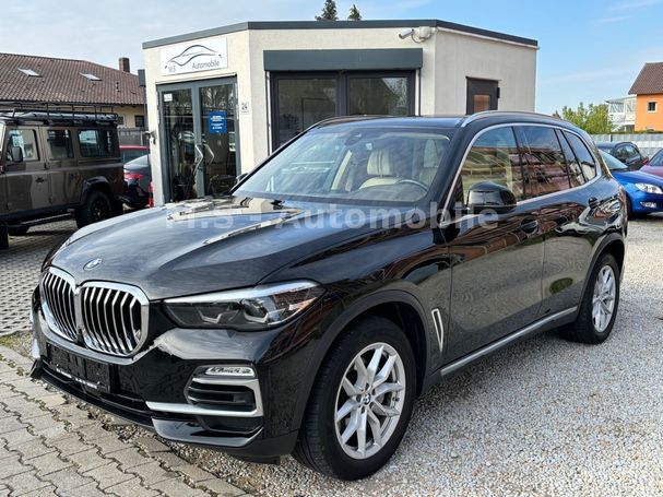 BMW X5 xDrive 195 kW image number 1