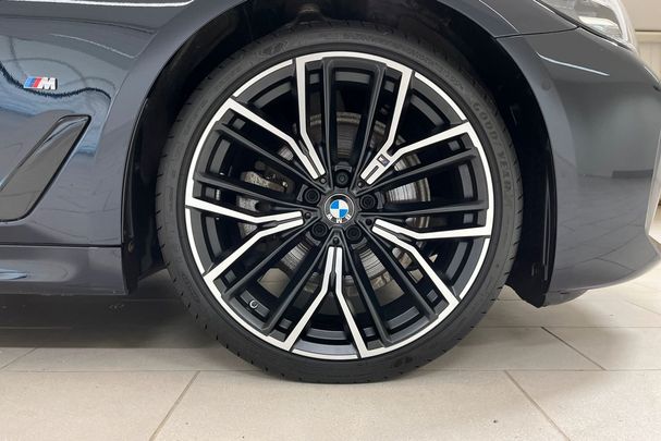 BMW 520d Touring xDrive 140 kW image number 19