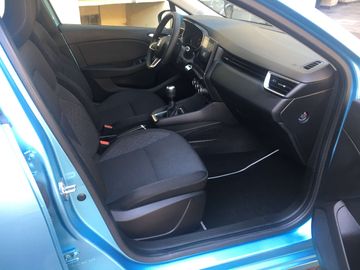 Car image 16