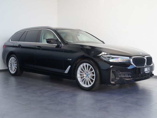 BMW 530 Touring 215 kW image number 3