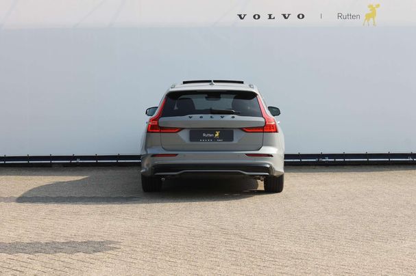 Volvo V60 T6 Recharge AWD Plus 257 kW image number 6