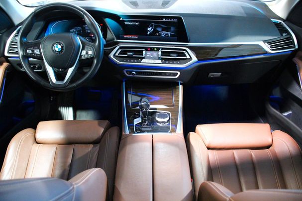 BMW X5 xDrive 250 kW image number 15