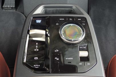 Car image 36