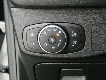 Car image 30