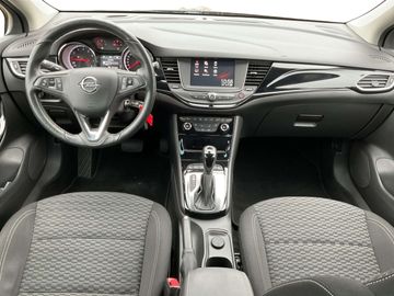 Car image 11