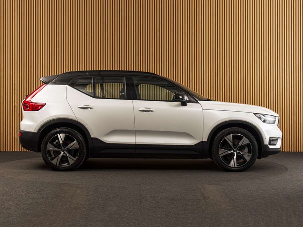 Volvo XC40 Recharge AWD 300 kW image number 6