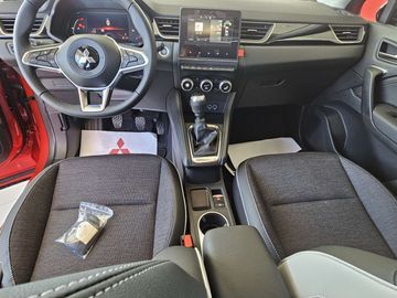 Car image 9