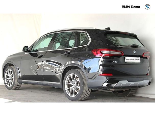 BMW X5 xDrive30d xLine 195 kW image number 11