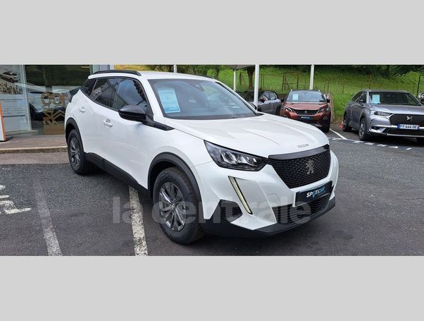 Peugeot 2008 1.2 PureTech 74 kW image number 2